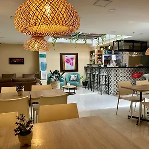 3* Hotel Laureles Lgh